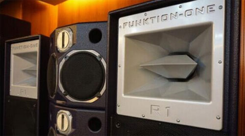 Funktion One揚聲器