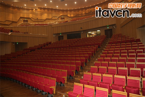 祖賓.梅塔高度評價長沙音樂廳