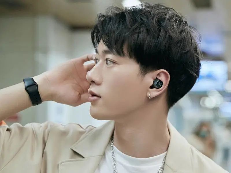 ɭMOMENTUM 4oC(j)؈?zh)؄eţ{(ln)