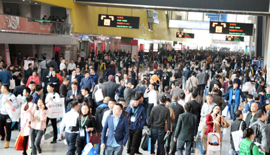 現會現場觀眾絡繹不絕 盛況空前